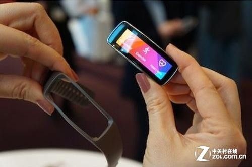 ǰl呟O Gear Fit